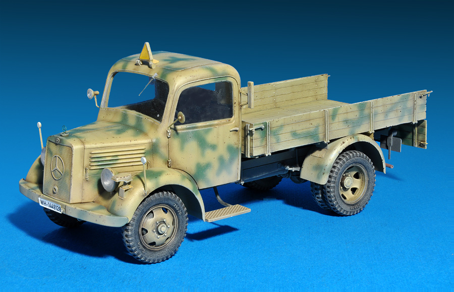 MA35150 - MB L1500 A 4X4 CARGO TRUCK