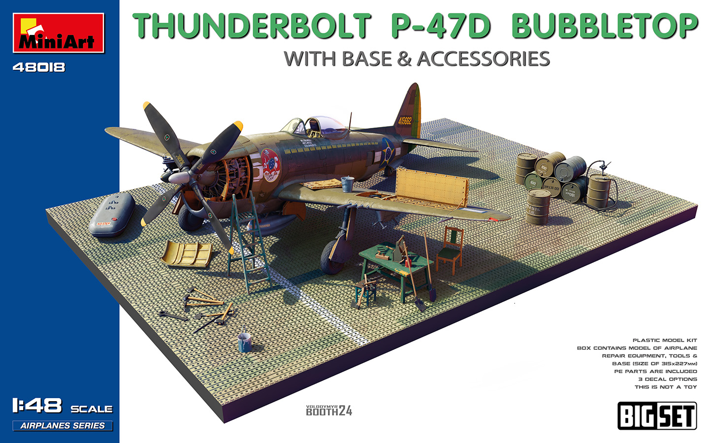 MA48018 - Thunderbolt P-47D Bubbletop  w/Base & Accessories. Big Set